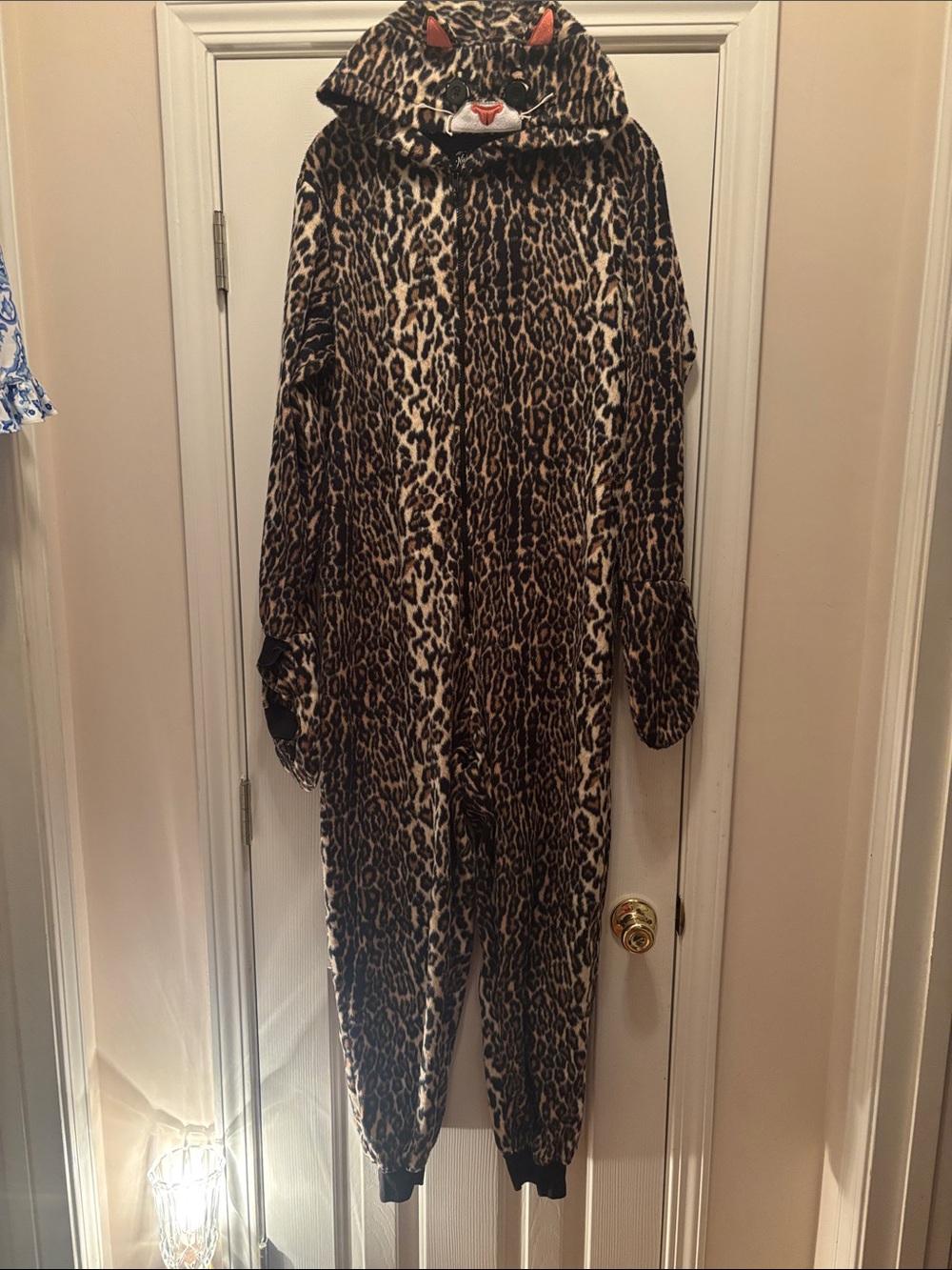 Nick & Nora Leopard Print Hooded Onesie Jumpsuit - Brown & Black